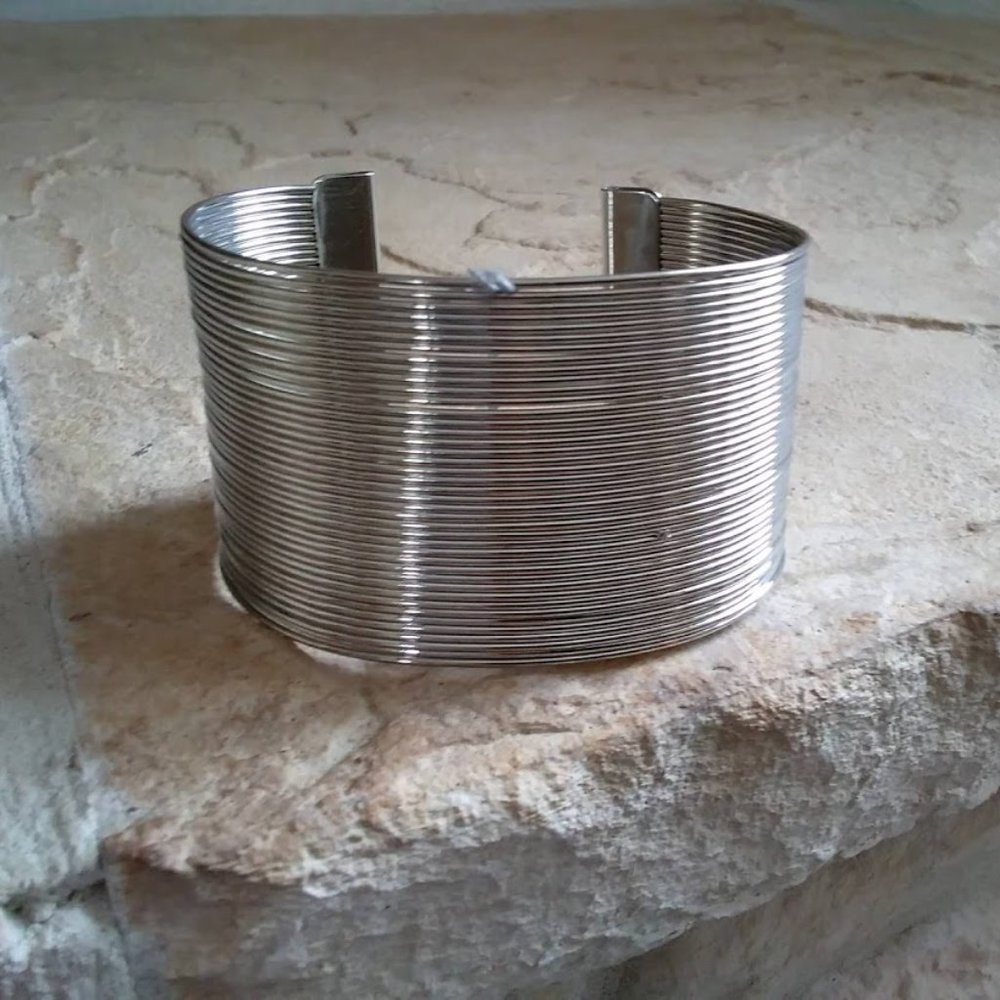Steel cuff wire Bracelet- NWOT